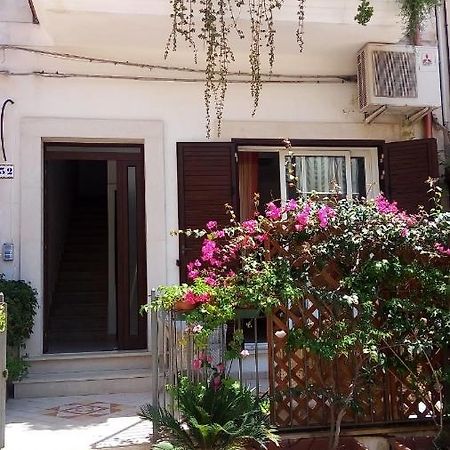 Ferienwohnung Casa A 100Mt Mare Pozzallo Exterior foto