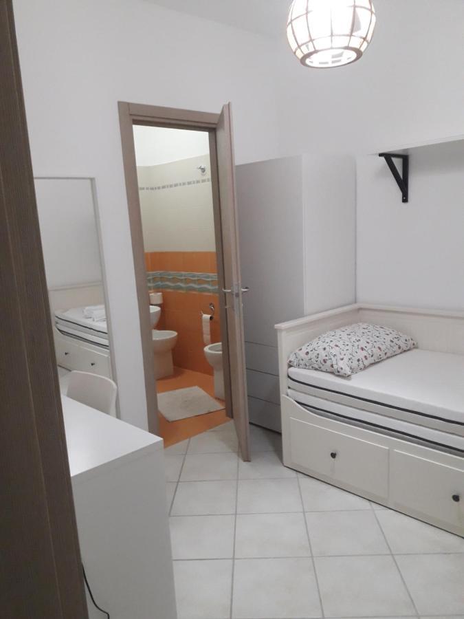 Ferienwohnung Casa A 100Mt Mare Pozzallo Exterior foto