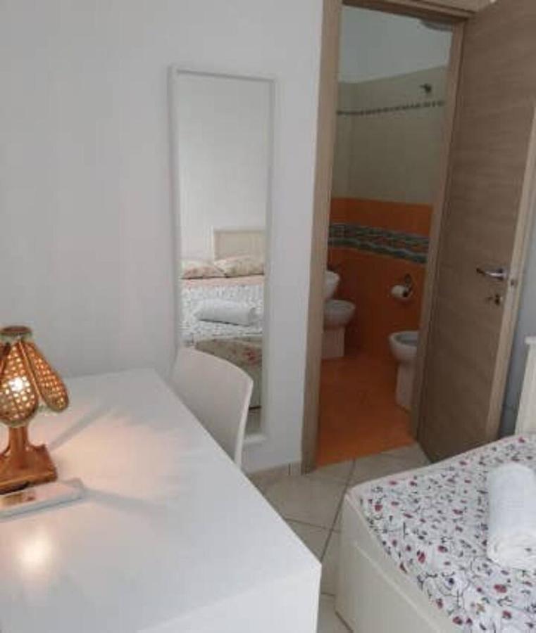 Ferienwohnung Casa A 100Mt Mare Pozzallo Exterior foto